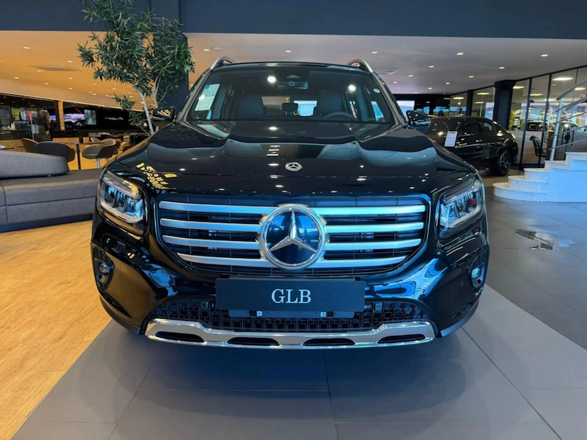 Foto do veículo MERCEDES-BENZ GLB 220 2.0 MHEV PROGRESSIVE 4MATIC 8G-DCT 2026 0 KM 369.700,00