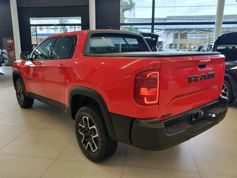 Foto do veículo RAM RAMPAGE 2.2 TURBO DIESEL REBEL 4X4 AUTOMÁTICO 2027 0 KM 334.900,00