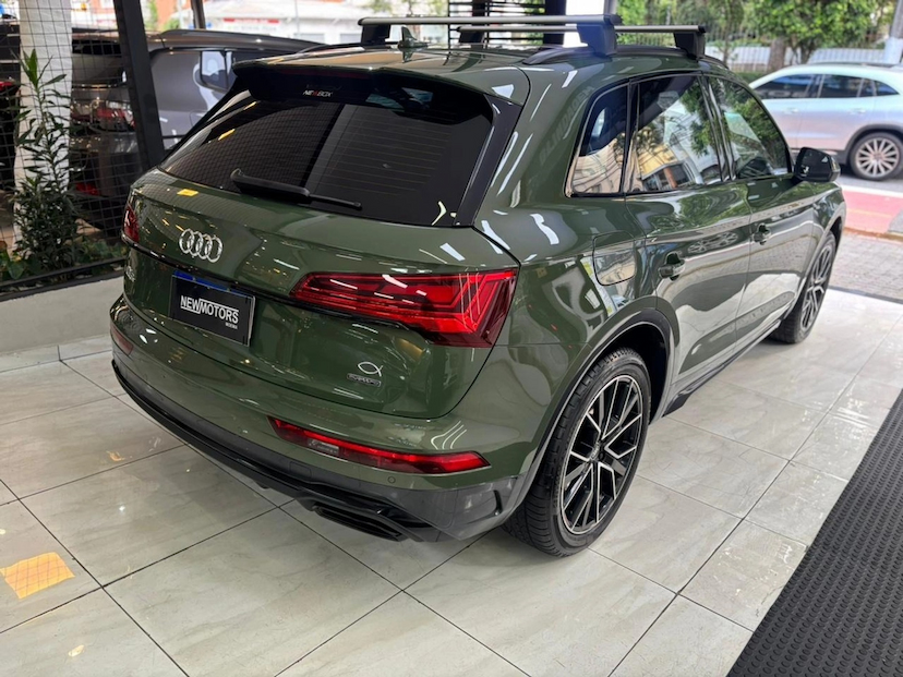 Foto do veículo AUDI Q5 2.0 45 TFSI GASOLINA S-LINE QUATTRO S TRONIC 2021 70.635 KM 257.777,00