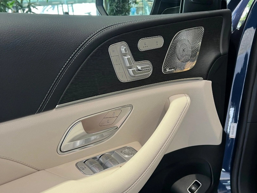 Foto do veículo MERCEDES-BENZ GLE 450D 3.0 I6 MHEV DIESEL 4MATIC 9G-TRONIC 2026 0 KM 829.900,00