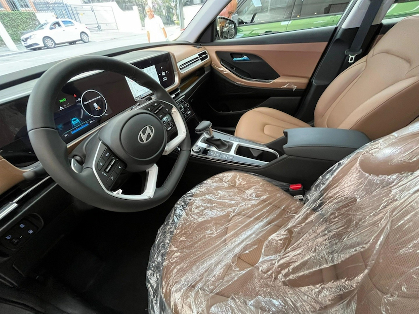 Foto do veículo HYUNDAI CRETA 1.0 TGDI FLEX PLATINUM AUTOMÁTICO 2027 0 KM 169.600,00