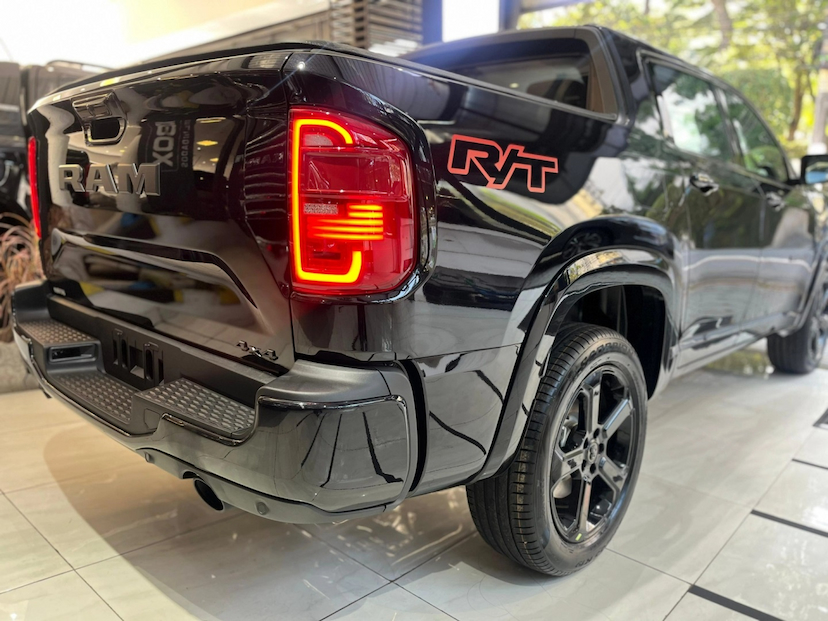 Foto do veículo RAM RAMPAGE 2.0 HURRICANE 4 TURBO FLEX R/T 4X4 AUTOMÁTICO 2027 0 KM 224.780,00