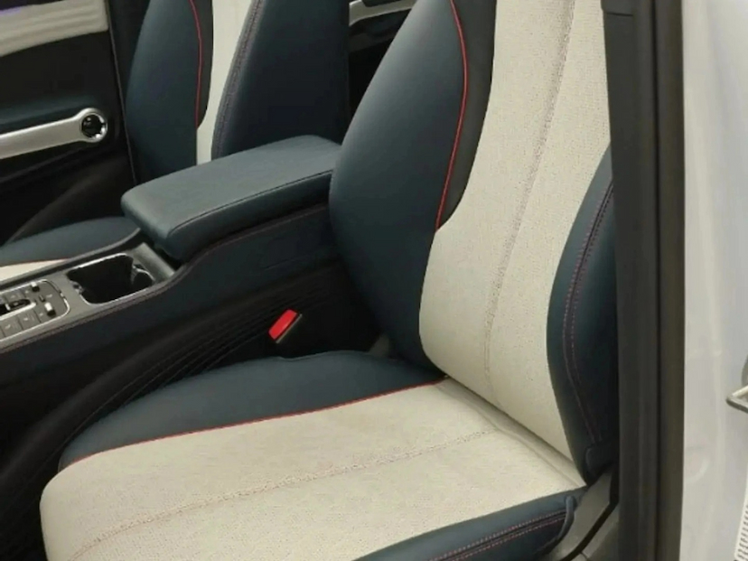 Foto do veículo BYD YUAN PLUS 60,8 KW ELÉTRICO 2026 0 KM 233.800,00