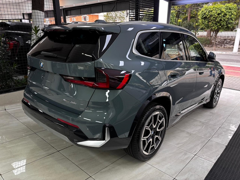 Foto do veículo BMW X1 2.0 16V TURBO GASOLINA SDRIVE20I X-LINE STEPTRONIC 2026 0 KM 349.890,00