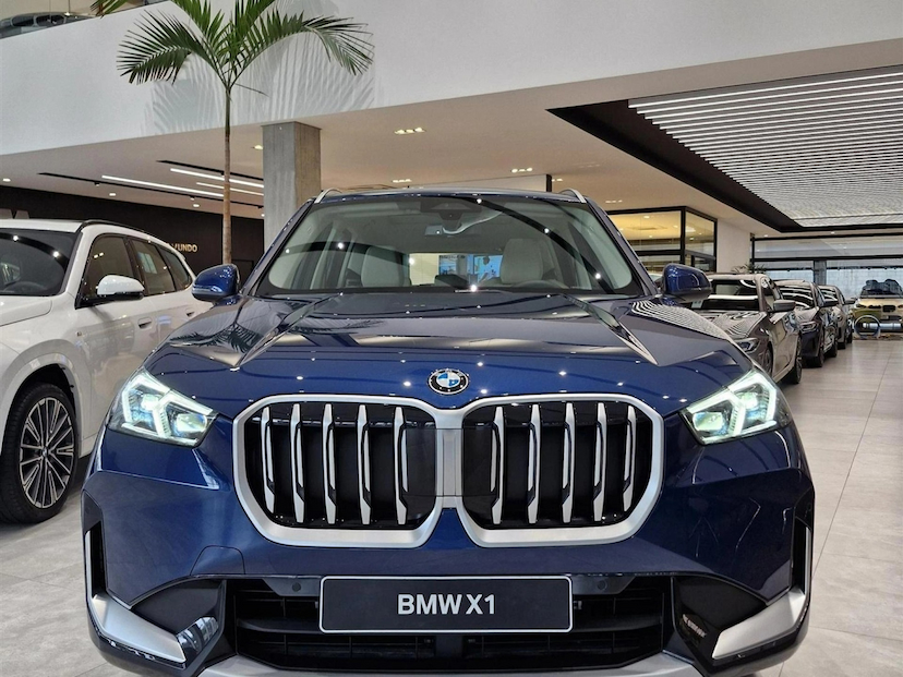 Foto do veículo BMW X1 2.0 16V TURBO GASOLINA SDRIVE20I X-LINE STEPTRONIC 2026 0 KM 349.890,00