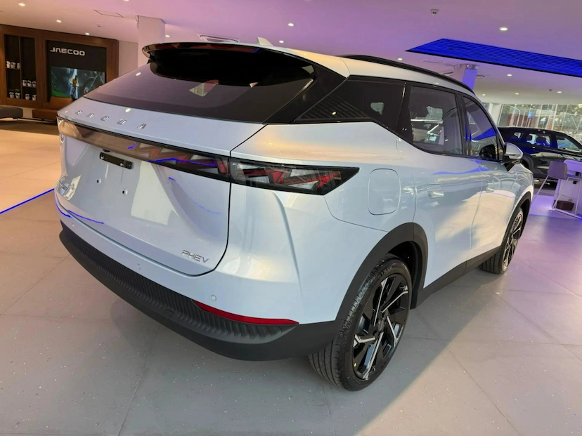 Foto do veículo OMODA 7 1.5 TGDI PHEV LUXURY DHT 2026 0 KM 249.600,00