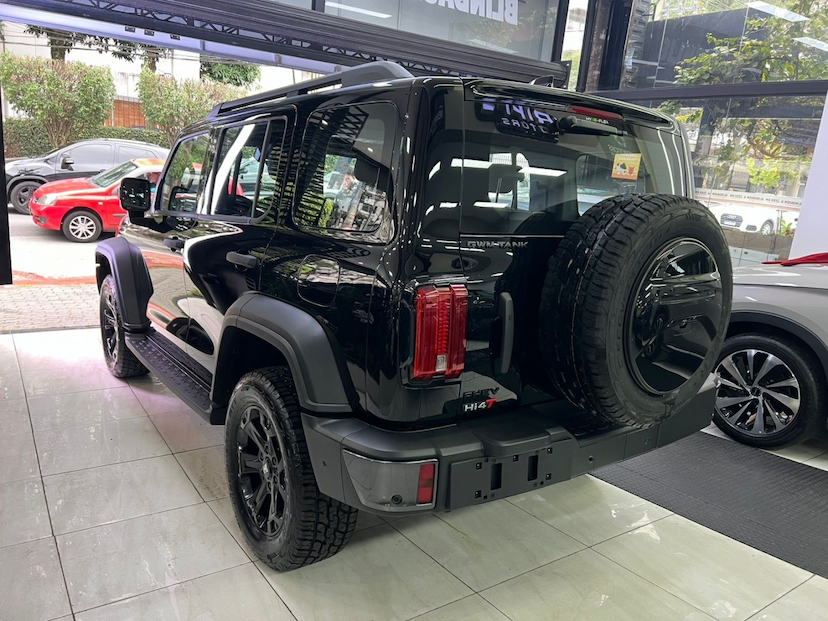 Foto do veículo GWM TANK 300 2.0 HI4-T PHEV 4X4 9HAT FLEX 2027 0 KM 328.900,00