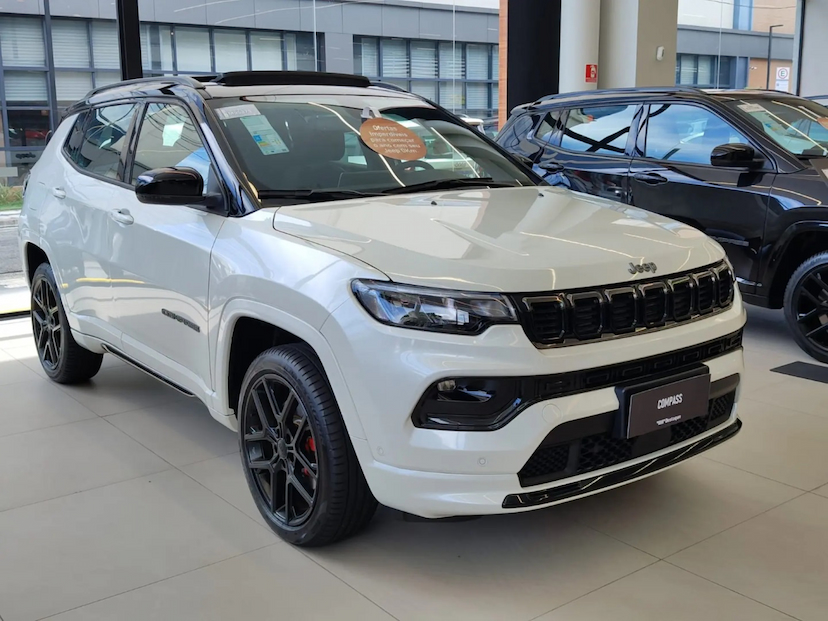 Foto do veículo JEEP COMPASS 2.0 HURRICANE TURBO FLEX BLACKHAWK AT9 2026 0 KM 276.900,00