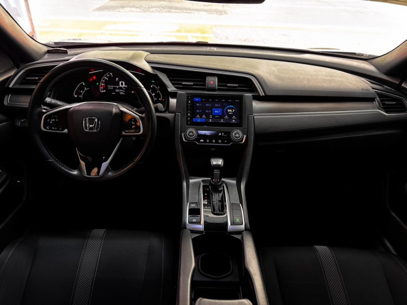 Foto do veículo HONDA CIVIC 2.0 16V FLEXONE LX 4P CVT 2021 55.743 KM 118.777,00
