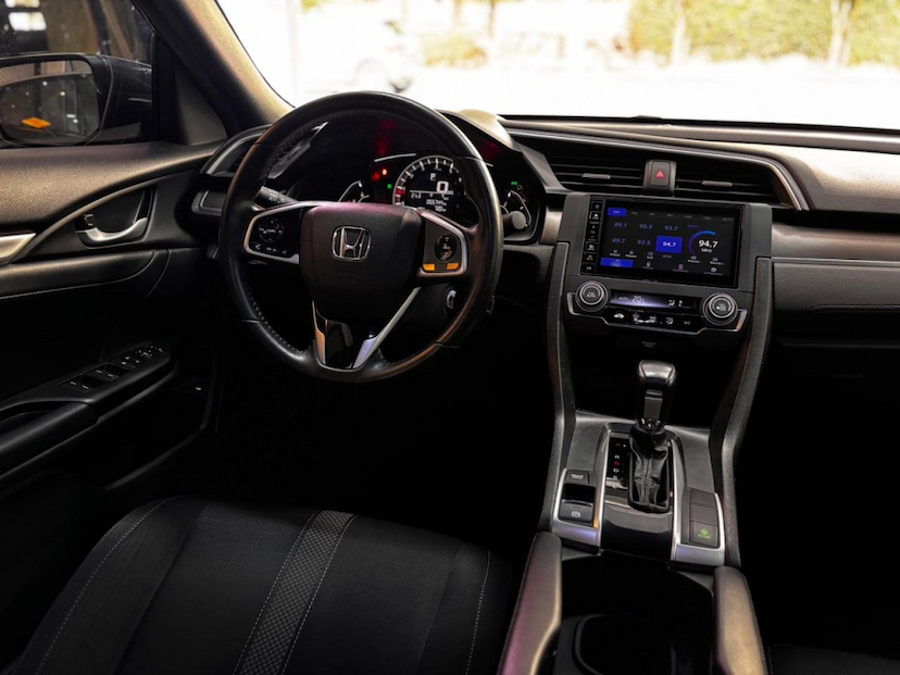 Foto do veículo HONDA CIVIC 2.0 16V FLEXONE LX 4P CVT 2021 55.743 KM 118.777,00