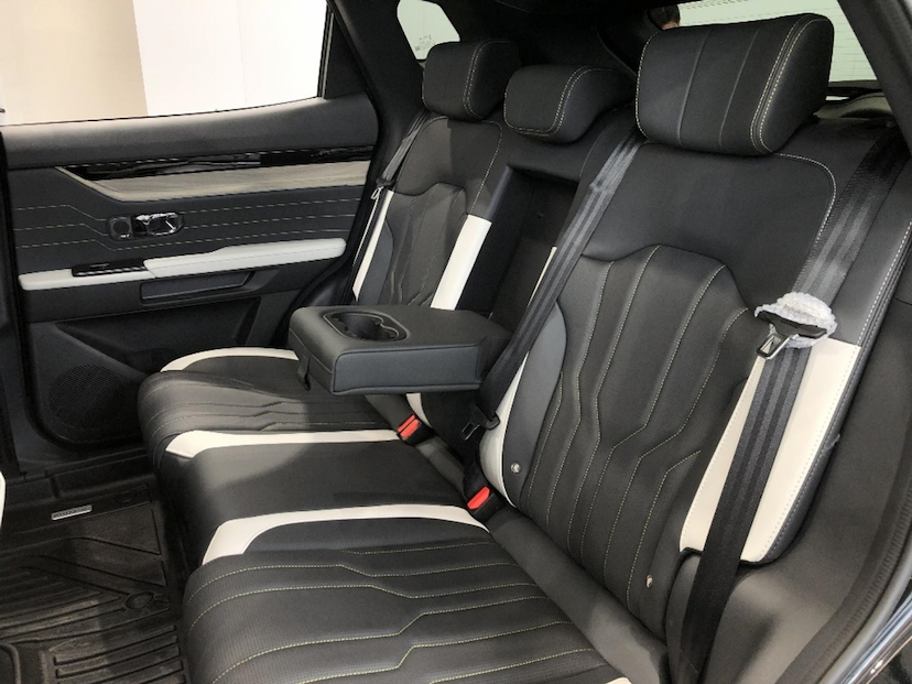 Foto do veículo JETOUR S06 1.5 TGDI PHEV PREMIUM DHT 2026 0 KM 229.900,00