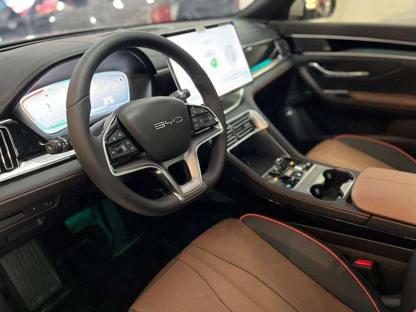 Foto do veículo BYD SONG PLUS 1.5 DM-I TURBO HÍBRIDO AUTOMÁTICO 2027 0 KM 224.900,00