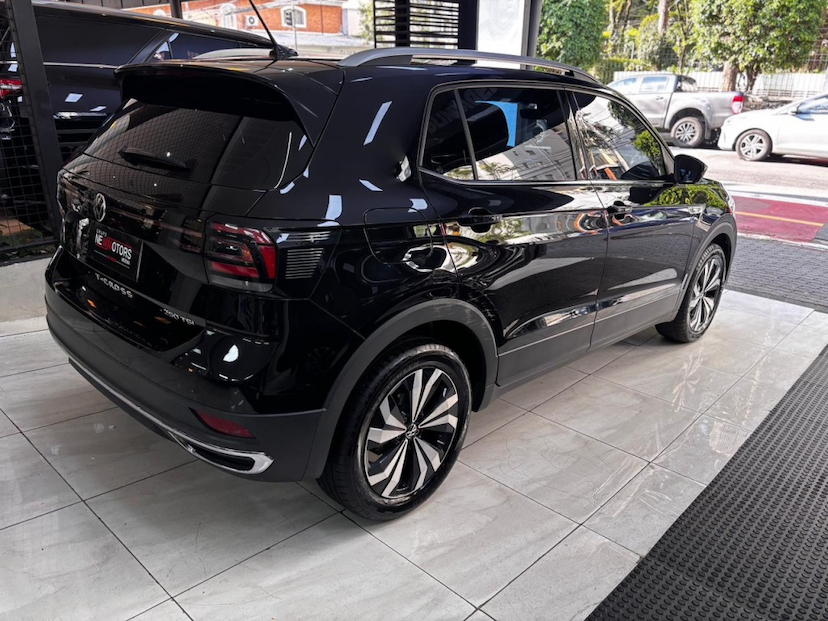 Foto do veículo VOLKSWAGEN T-CROSS 1.4 250 TSI TOTAL FLEX HIGHLINE AUTOMÁTICO 2022 60.161 KM 106.777,00