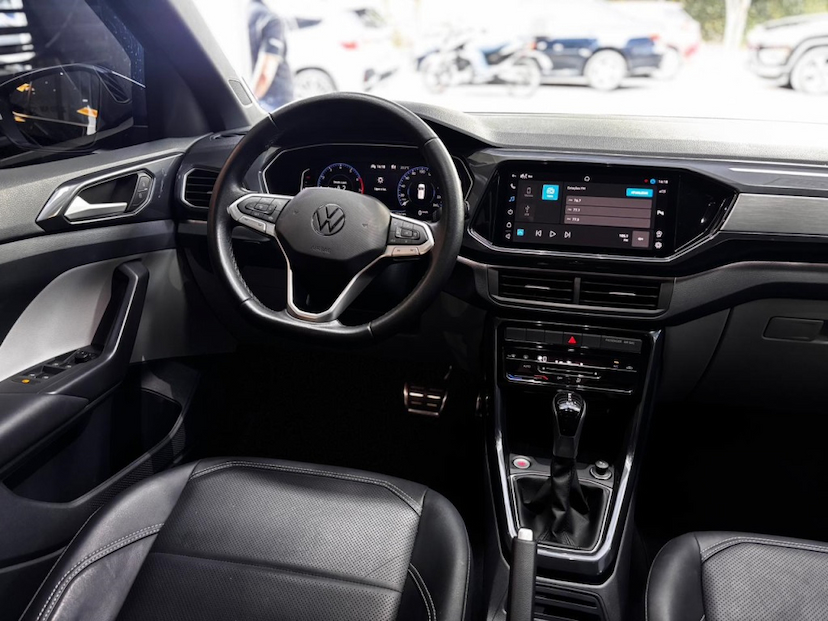 Foto do veículo VOLKSWAGEN T-CROSS 1.4 250 TSI TOTAL FLEX HIGHLINE AUTOMÁTICO 2022 60.161 KM 106.777,00