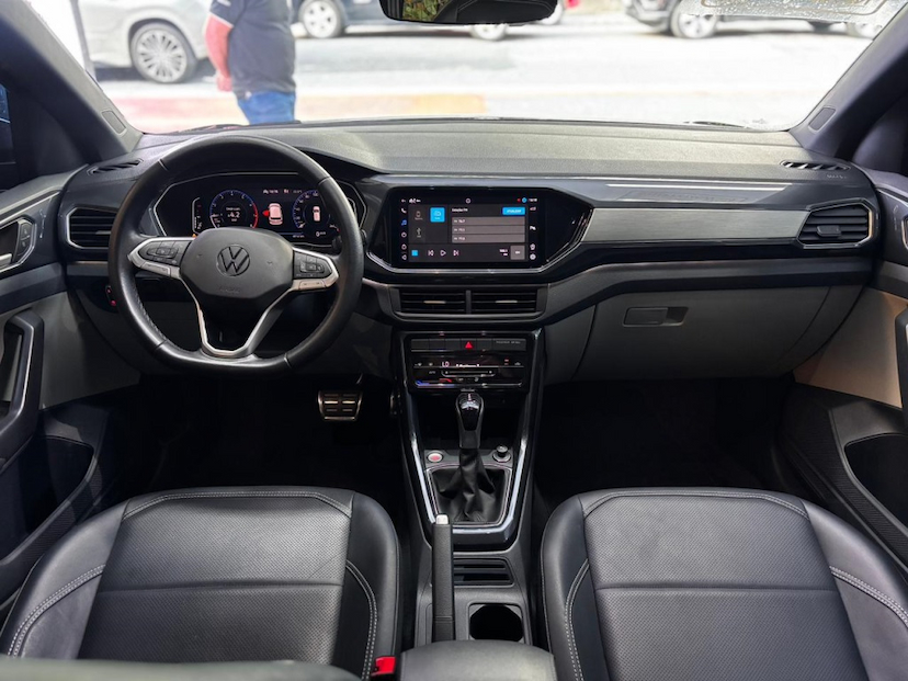 Foto do veículo VOLKSWAGEN T-CROSS 1.4 250 TSI TOTAL FLEX HIGHLINE AUTOMÁTICO 2022 60.161 KM 106.777,00