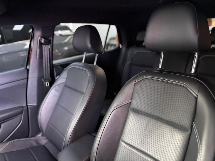 Foto do veículo VOLKSWAGEN T-CROSS 1.4 250 TSI TOTAL FLEX HIGHLINE AUTOMÁTICO 2022 60.161 KM 106.777,00