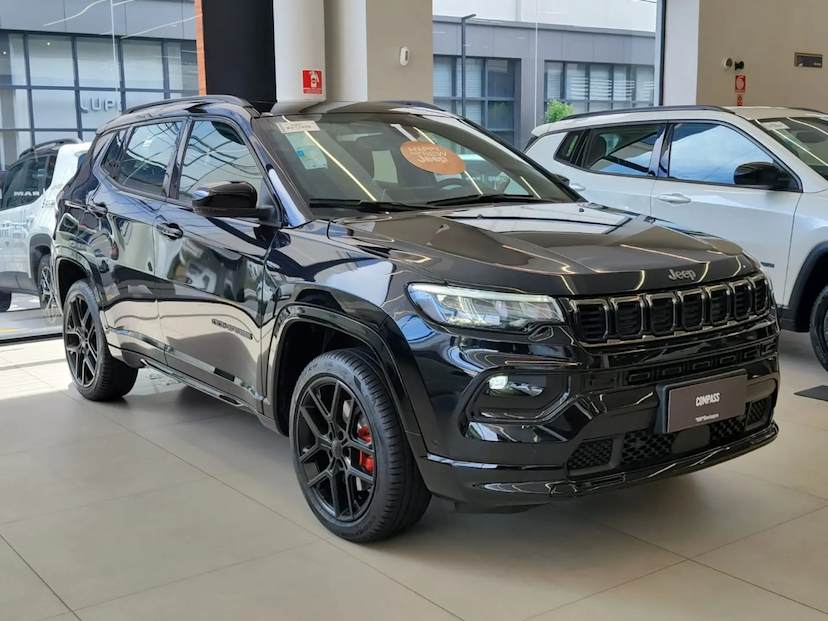 Foto do veículo JEEP COMPASS 2.0 HURRICANE TURBO FLEX BLACKHAWK AT9 2026 0 KM 276.900,00