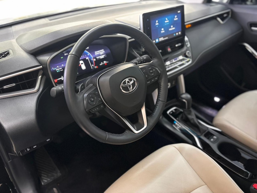 Foto do veículo TOYOTA COROLLA CROSS 2.0 VVT-IE FLEX XRX DIRECT SHIFT 2025 20.000 KM 179.777,00