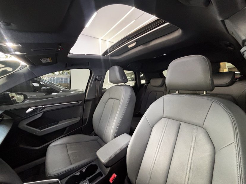 Foto do veículo AUDI A3 2.0 40 TFSI MHEV SPORTBACK S LINE S-TRONIC 2023 10.500 KM 207.777,00