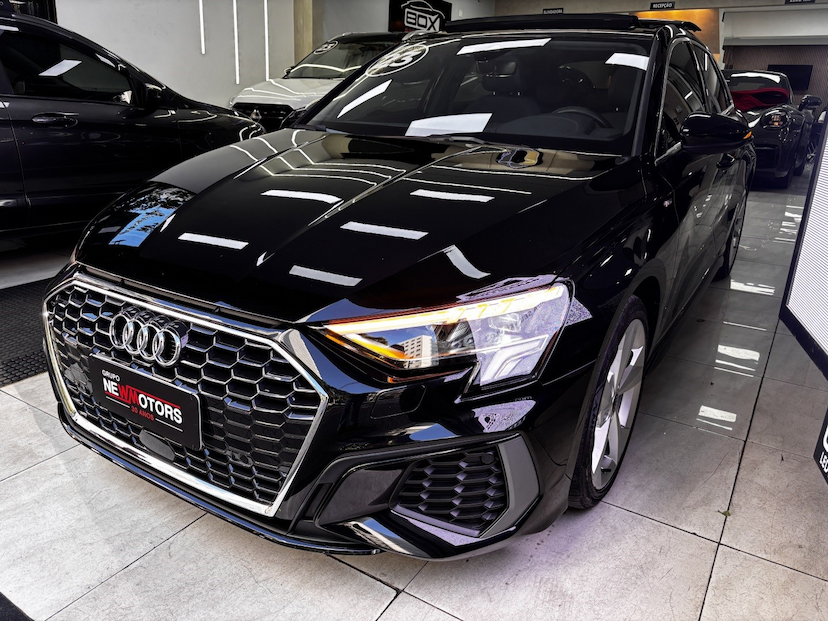 Foto do veículo AUDI A3 2.0 40 TFSI MHEV SPORTBACK S LINE S-TRONIC 2023 10.500 KM 207.777,00