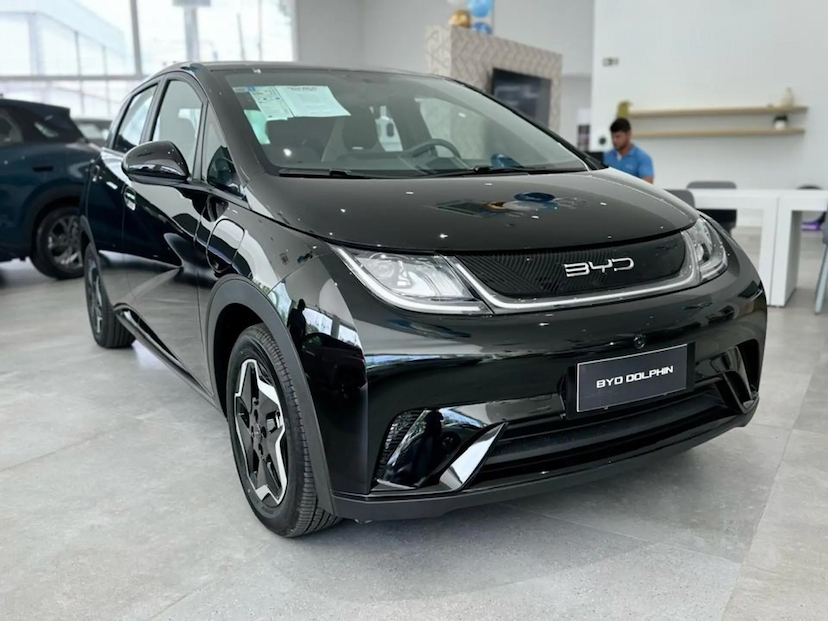 Foto do veículo BYD DOLPHIN 44,9 KW ELETRICO GS 2027 0 KM 143.890,00