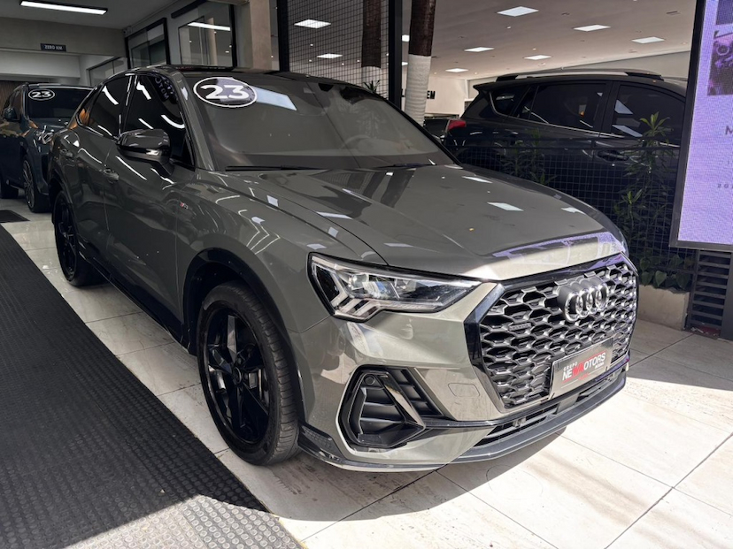 Foto do veículo AUDI Q3 2.0 40 TFSI GASOLINA SPORTBACK PERFORMANCE QUATTRO TIPTRONIC 2023 45.687 KM 269.777,00