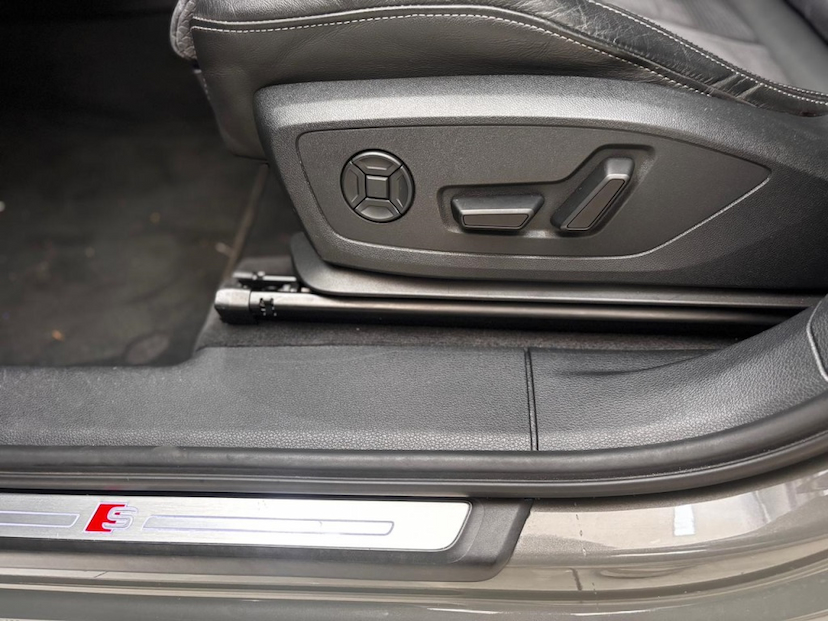 Foto do veículo AUDI Q3 2.0 40 TFSI GASOLINA SPORTBACK PERFORMANCE QUATTRO TIPTRONIC 2023 45.687 KM 269.777,00