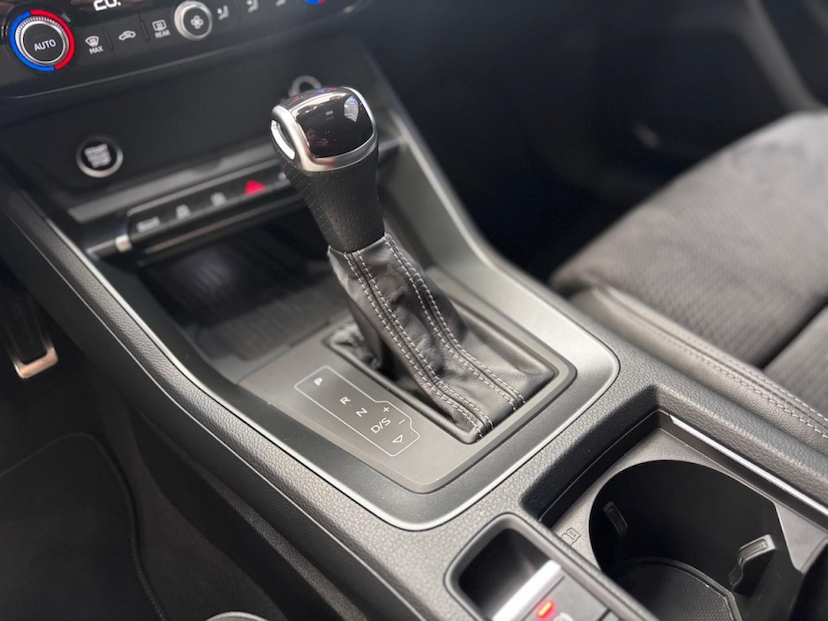 Foto do veículo AUDI Q3 2.0 40 TFSI GASOLINA SPORTBACK PERFORMANCE QUATTRO TIPTRONIC 2023 45.687 KM 269.777,00