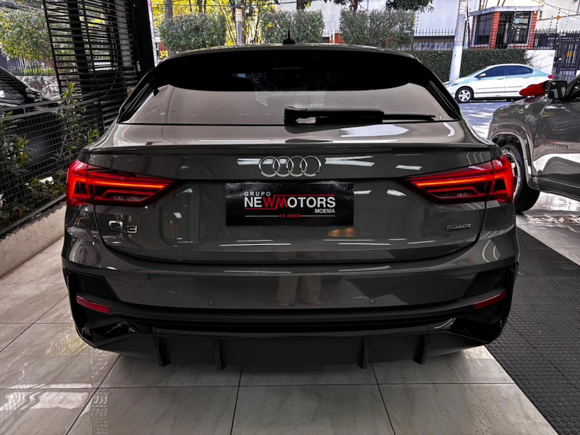 Foto do veículo AUDI Q3 2.0 40 TFSI GASOLINA SPORTBACK PERFORMANCE QUATTRO TIPTRONIC 2023 45.687 KM 269.777,00