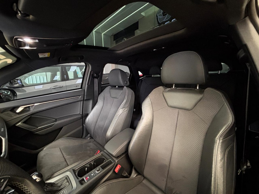 Foto do veículo AUDI Q3 2.0 40 TFSI GASOLINA SPORTBACK PERFORMANCE QUATTRO TIPTRONIC 2023 45.687 KM 269.777,00