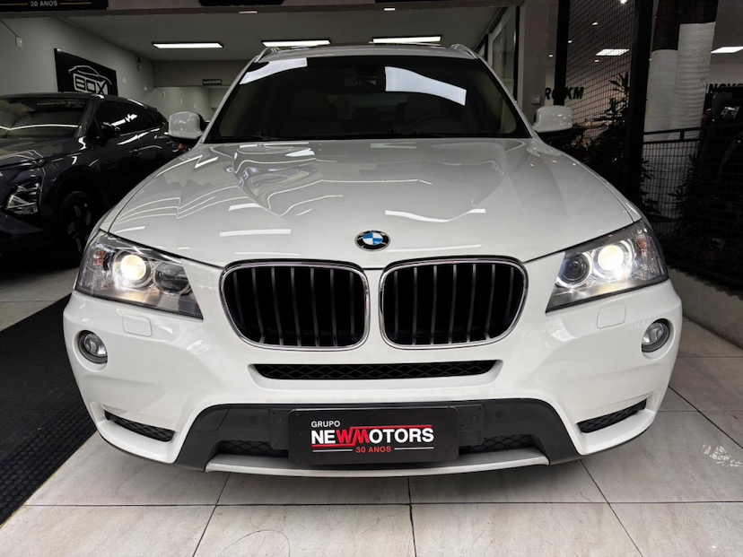 Foto do veículo BMW X3 2.0 20I 4X4 16V GASOLINA 4P AUTOMÁTICO 2014 48.361 KM 99.777,00