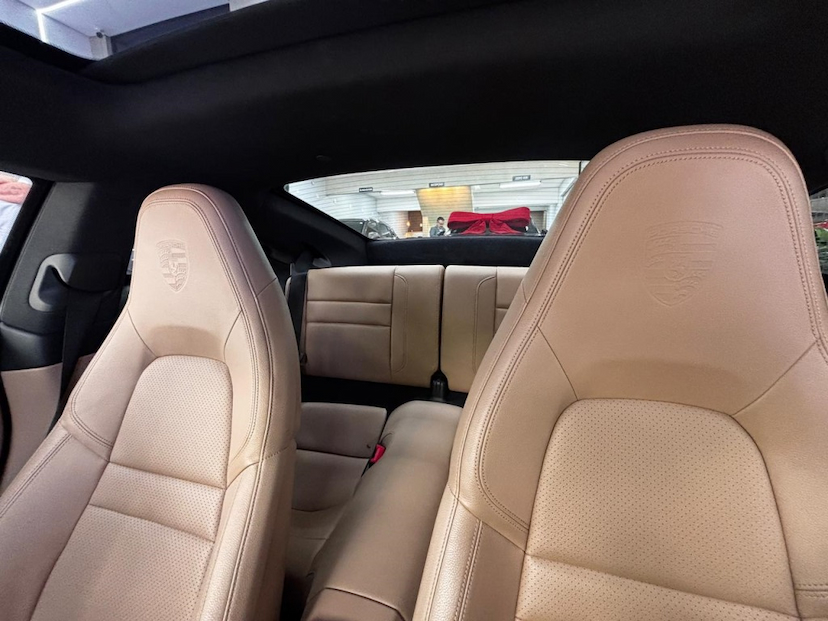 Foto do veículo PORSCHE 911 3.0 24V H6 GASOLINA CARRERA S PDK 2020 24.819 KM 847.777,00