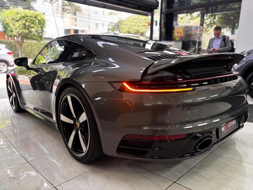 Foto do veículo PORSCHE 911 3.0 24V H6 GASOLINA CARRERA S PDK 2020 24.819 KM 847.777,00