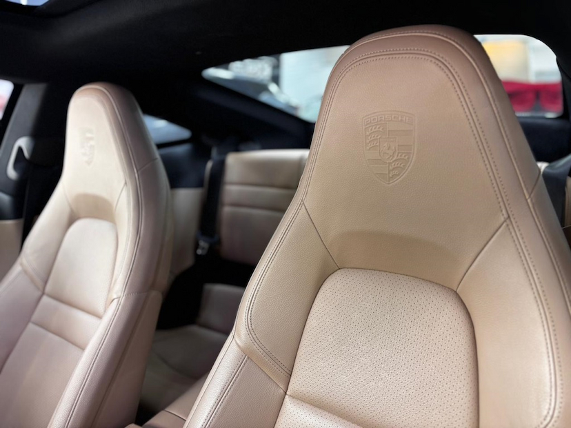Foto do veículo PORSCHE 911 3.0 24V H6 GASOLINA CARRERA S PDK 2020 24.819 KM 847.777,00