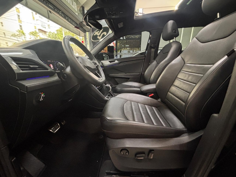 Foto do veículo VOLKSWAGEN TAOS 1.4 250 TSI TOTAL FLEX HIGHLINE AUTOMÁTICO 2024 22.000 KM 158.777,00