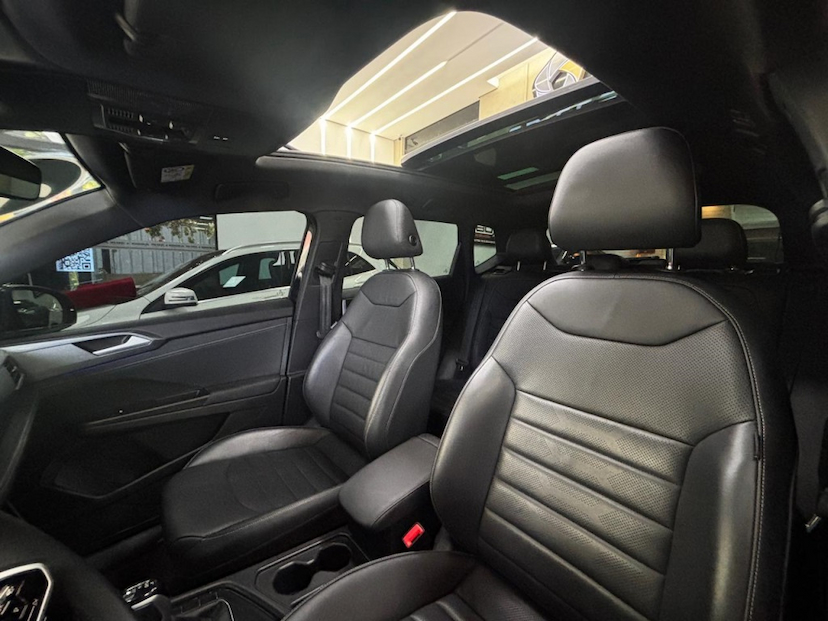 Foto do veículo VOLKSWAGEN TAOS 1.4 250 TSI TOTAL FLEX HIGHLINE AUTOMÁTICO 2024 22.000 KM 158.777,00