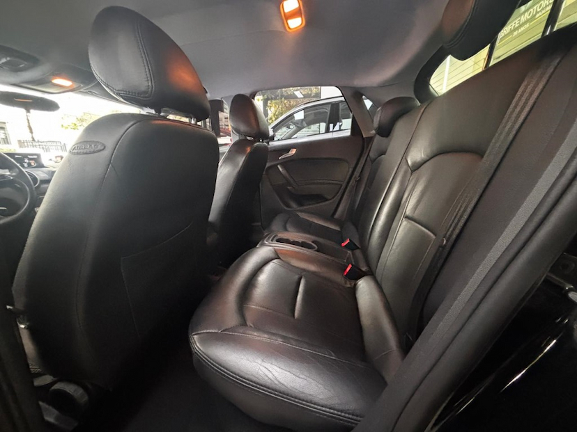 Foto do veículo AUDI A1 1.4 TFSI SPORTBACK ATTRACTION 16V 122CV GASOLINA 4P S-TRONIC 2016 60.184 KM 83.777,00