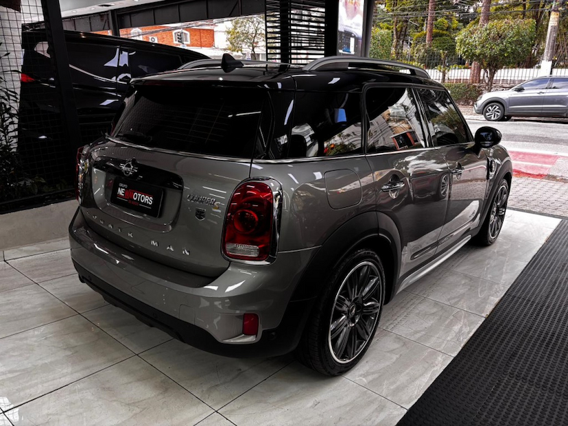 Foto do veículo MINI COUNTRYMAN 1.5 12V TWINPOWER TURBO HYBRID COOPER S E ALL4 STEPTRONIC 2019 49.758 KM 173.777,00