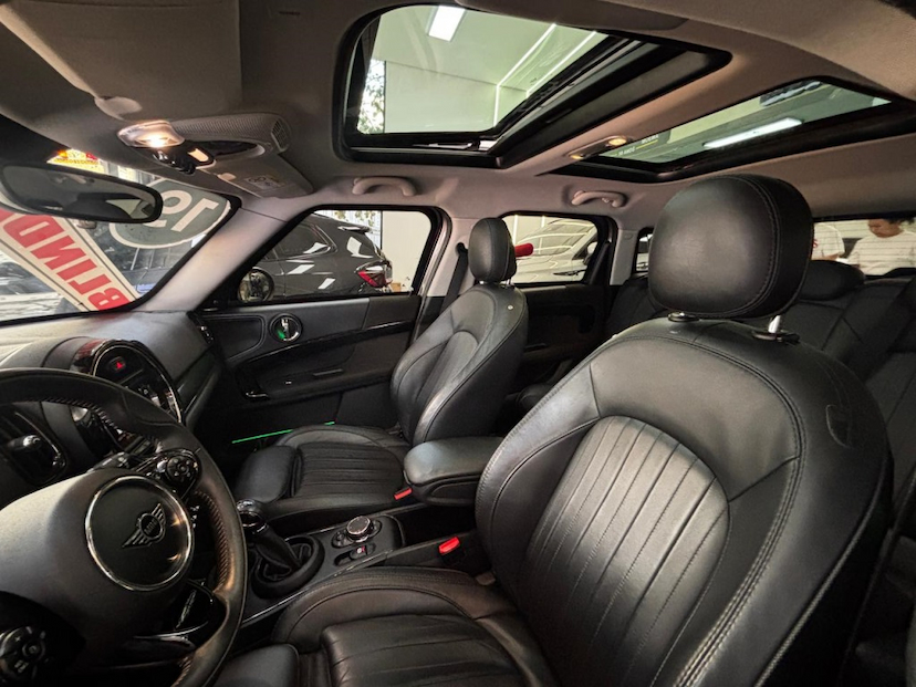 Foto do veículo MINI COUNTRYMAN 1.5 12V TWINPOWER TURBO HYBRID COOPER S E ALL4 STEPTRONIC 2019 49.758 KM 173.777,00