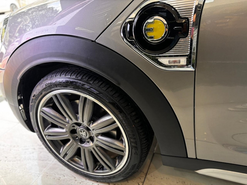Foto do veículo MINI COUNTRYMAN 1.5 12V TWINPOWER TURBO HYBRID COOPER S E ALL4 STEPTRONIC 2019 49.758 KM 173.777,00