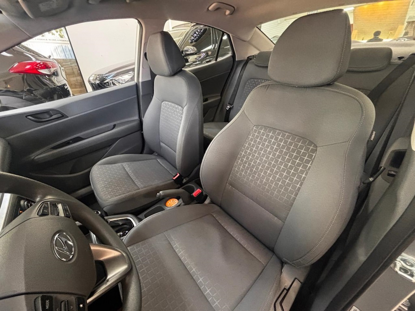 Foto do veículo HYUNDAI HB20S 1.0 TGDI FLEX COMFORT PLUS AUTOMÁTICO 2025 48.830 KM 85.777,00