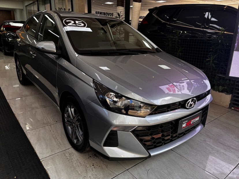 Foto do veículo HYUNDAI HB20S 1.0 TGDI FLEX COMFORT PLUS AUTOMÁTICO 2025 48.830 KM 85.777,00