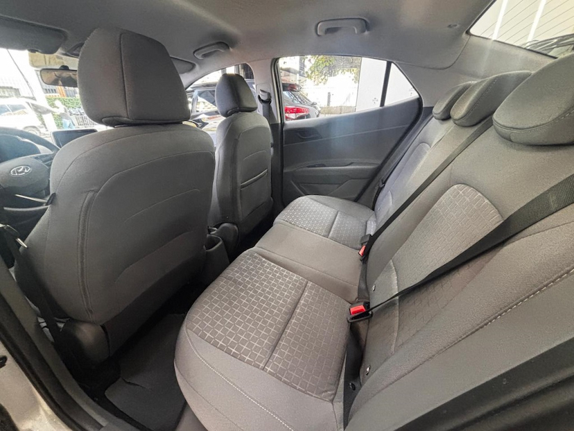 Foto do veículo HYUNDAI HB20S 1.0 TGDI FLEX COMFORT PLUS AUTOMÁTICO 2025 48.830 KM 85.777,00