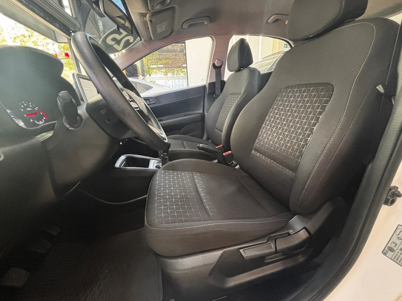 Foto do veículo HYUNDAI HB20 1.0 12V FLEX COMFORT PLUS MANUAL 2025 43.307 KM 68.777,00