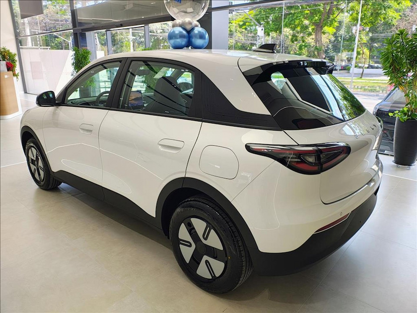 Foto do veículo GEELY EX2 39,4 KW ELÉTRICO PRO 2026 0 KM 129.900,00