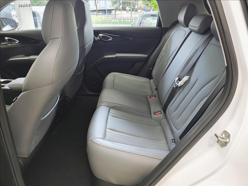 Foto do veículo GEELY EX2 39,4 KW ELÉTRICO PRO 2026 0 KM 129.900,00