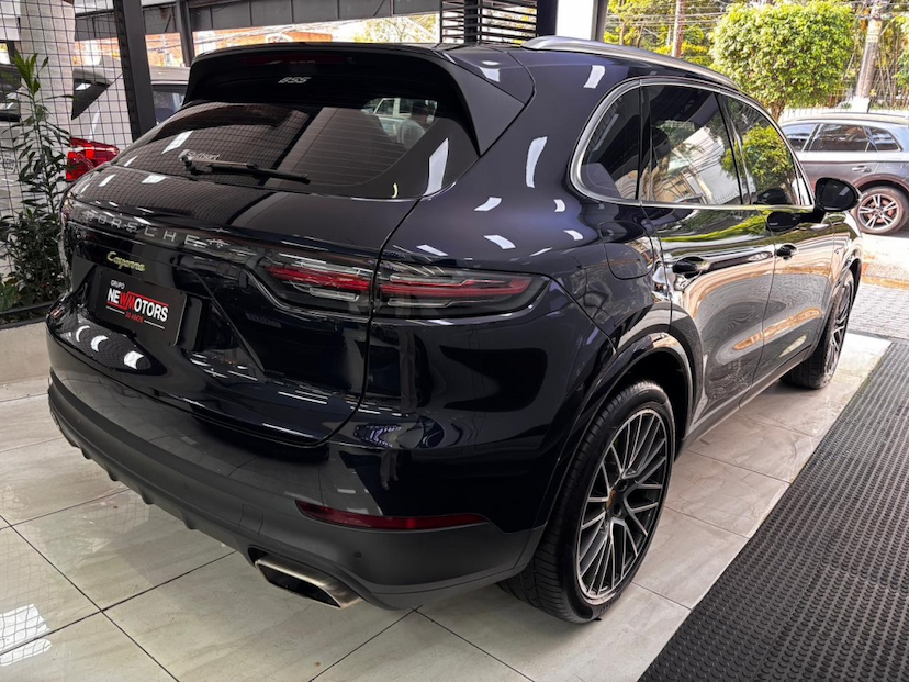 Foto do veículo PORSCHE CAYENNE 3.0 V6 E-HYBRID AWD TIPTRONIC S 2022 36.864 KM 533.777,00
