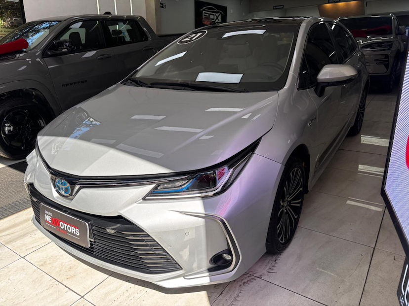 Foto do veículo TOYOTA COROLLA 1.8 VVT-I HYBRID FLEX ALTIS PREMIUM CVT 2021 61.510 KM 128.777,00
