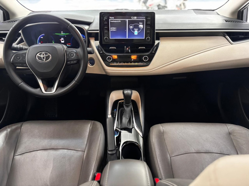 Foto do veículo TOYOTA COROLLA 1.8 VVT-I HYBRID FLEX ALTIS PREMIUM CVT 2021 61.510 KM 128.777,00