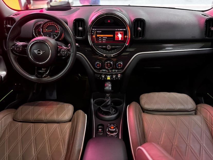 Foto do veículo MINI COUNTRYMAN 1.5 12V TWINPOWER TURBO HYBRID COOPER S E ALL4 STEPTRONIC 2020 71.862 KM 149.777,00